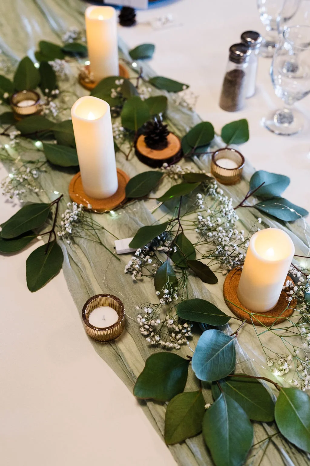  Elegant modern autumn fall rustic barn wedding at The Event on Sunny Brook scenic event venue in Kent, Ohio – indoor rustic barn wedding reception with outdoor ceremony – affordable Columbus Ohio wedding photographer – Central Ohio micro wedding pho