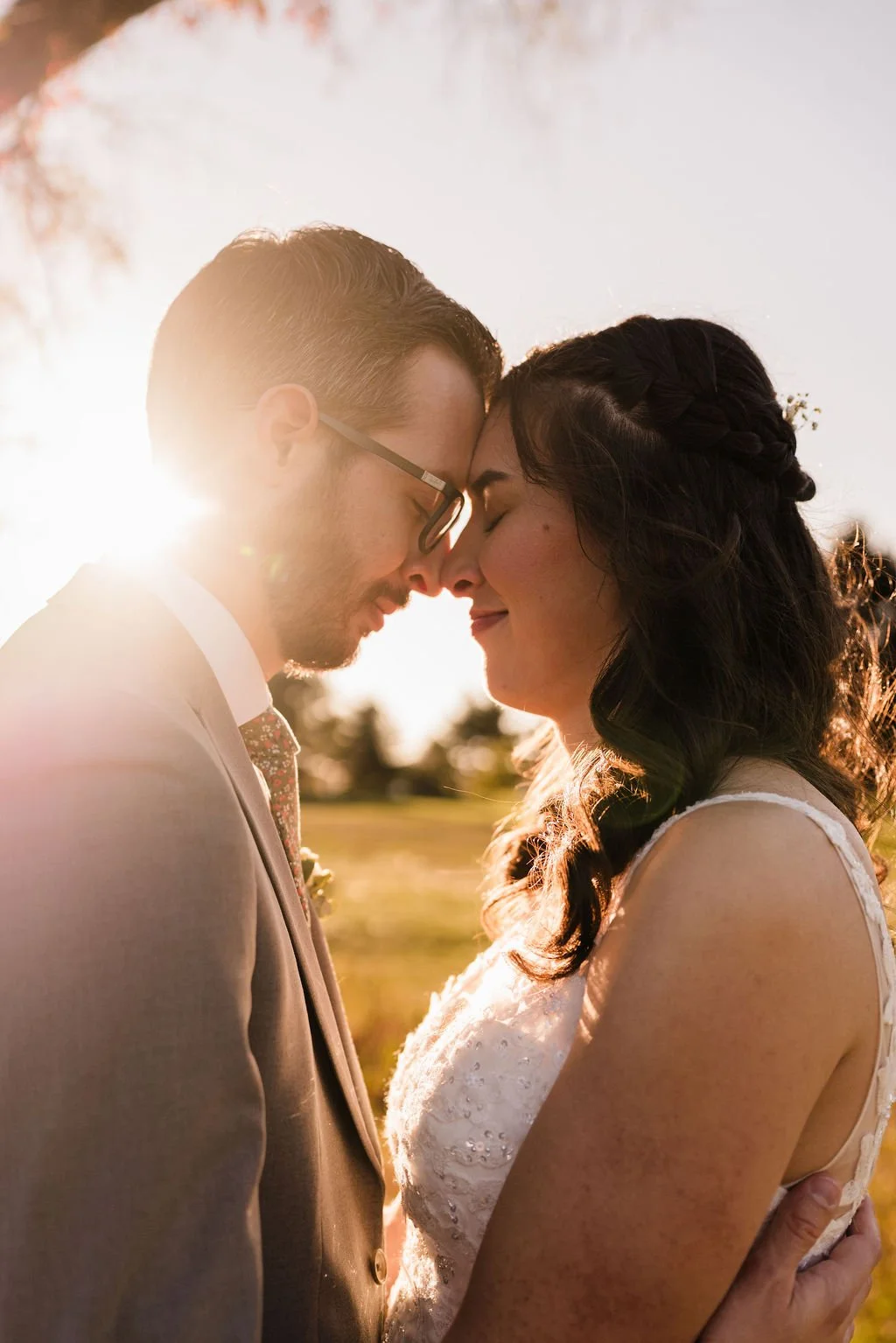  Elegant modern autumn fall rustic barn wedding at The Event on Sunny Brook scenic event venue in Kent, Ohio – indoor rustic barn wedding reception with outdoor ceremony – affordable Columbus Ohio wedding photographer – Central Ohio micro wedding pho