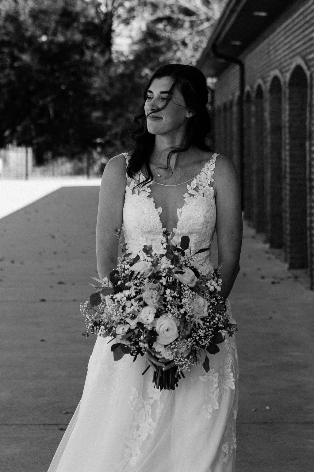  Elegant modern autumn fall rustic barn wedding at The Event on Sunny Brook scenic event venue in Kent, Ohio – indoor rustic barn wedding reception with outdoor ceremony – affordable Columbus Ohio wedding photographer – Central Ohio micro wedding pho