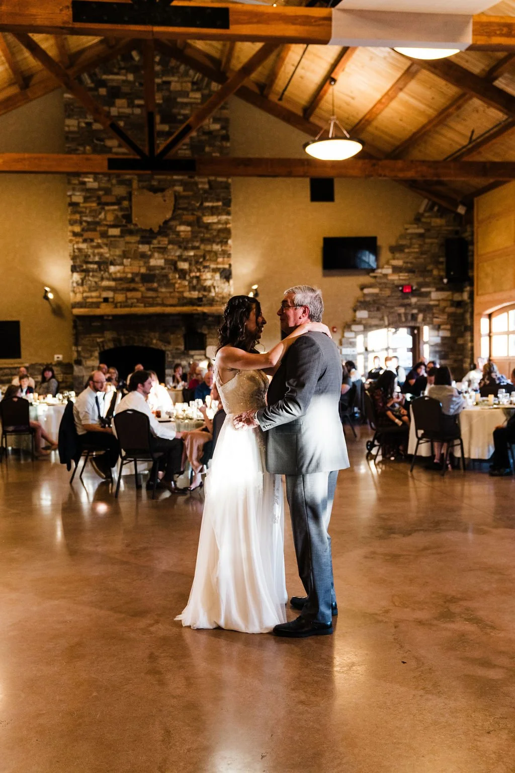  Elegant modern autumn fall rustic barn wedding at The Event on Sunny Brook scenic event venue in Kent, Ohio – indoor rustic barn wedding reception with outdoor ceremony – affordable Columbus Ohio wedding photographer – Central Ohio micro wedding pho