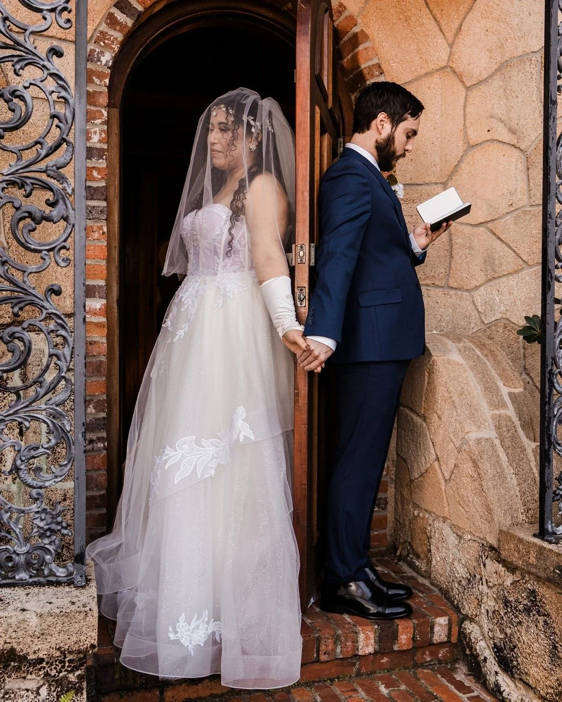 We&rsquo;re not chasing perfect poses.
We&rsquo;re preserving how it felt.

The quiet hand squeeze.
The nervous laugh before vows.
The way you look at each other when no one else is watching.

Your wedding photos should feel like you. Not a performan