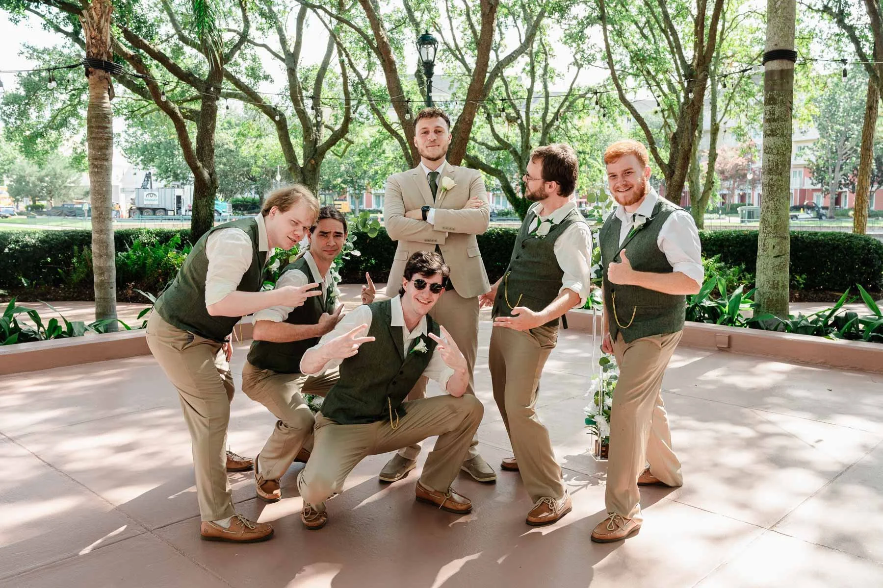 alex-conner-walt-disney-world-swan-author-made-photo-404280.jpg