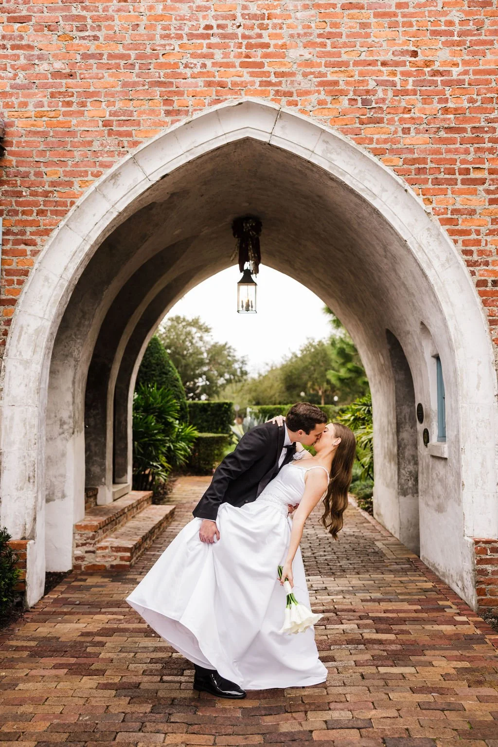 A couple at an Orlando wedding venue
