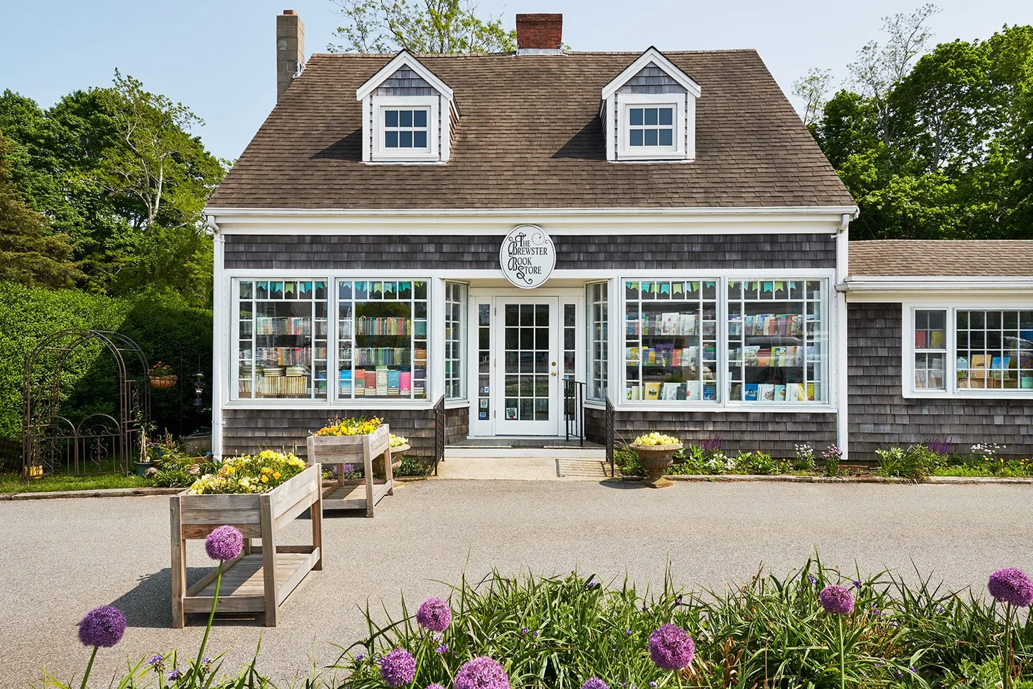 Brewster Book Store I Cape Cod, Massachusetts — Contact Us