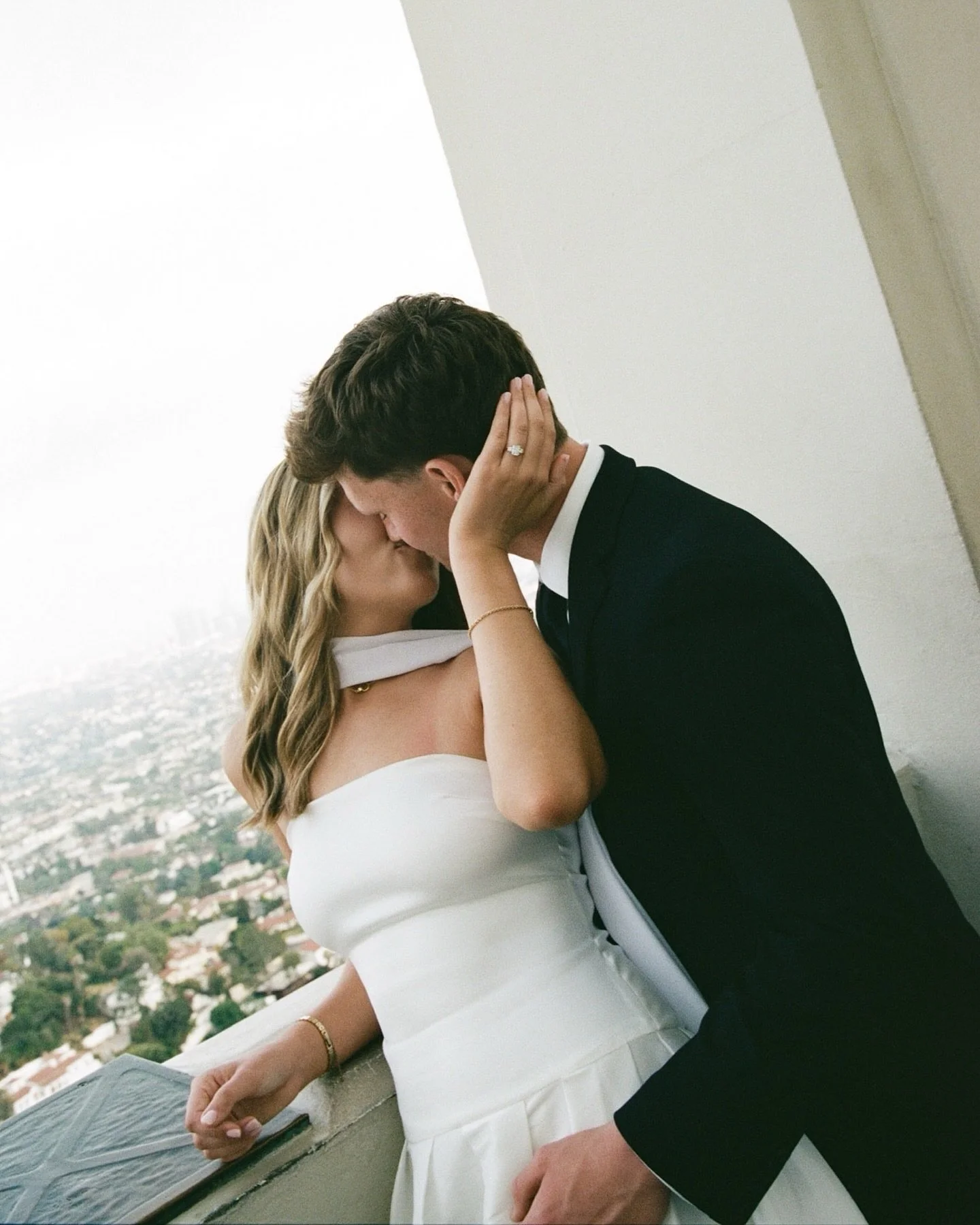 Griffith Observatory Engagement on digital &amp; film 🎞️ 

Summer Engagement Sessions mixed in amongst the busy wedding season &mdash; &amp; I wouldn&rsquo;t have it any other way! Especially when I get the opportunity to meet &amp; photograph my we