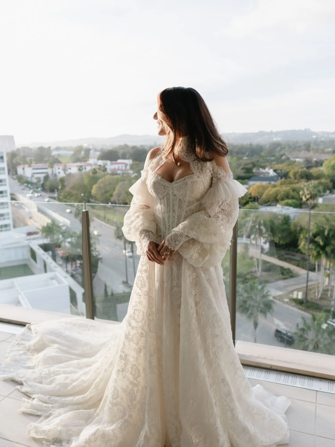 Lots of love for this romantic Valentine&rsquo;s Day Wedding in Beverly Hills accented elegantly in rouge and blush tones &mdash; 

Venue @waldorfbevhills 
Photo @francescamariaphoto 
Flowers @bugflorals 
Video @bourbonxbitters 
Dress @galialahav 
Ph