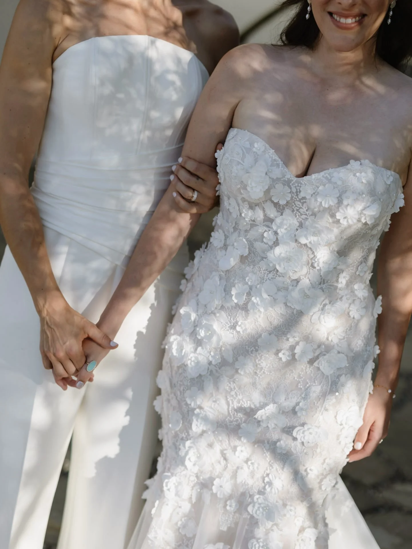 An intimate wedding day celebrating C+R in Malibu, just the two of them and their closest people. Quietly getting ready together, sweet first looks with their family and each other, unforgettably elegant vows, and of course, food and drinks with fami