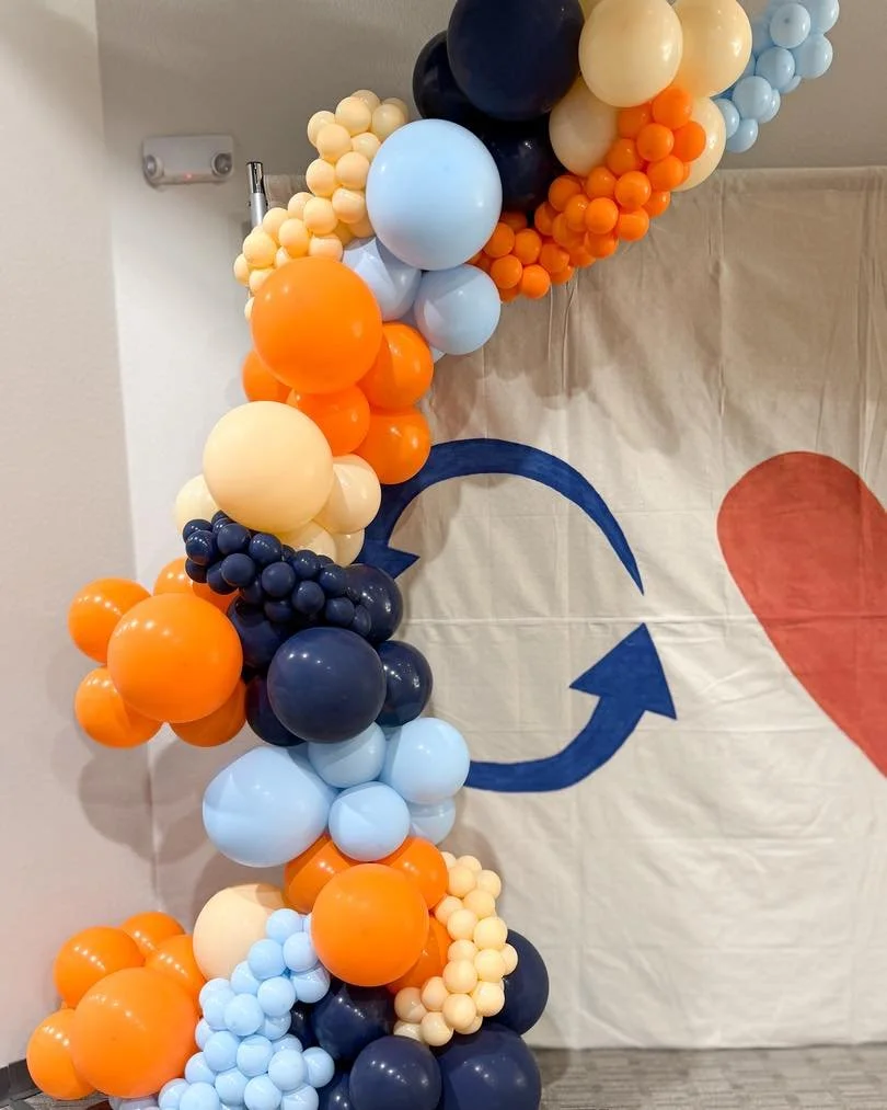 This past Saturday, I had the honor of creating a balloon display for the Renewed, Restored, and Refreshed Christian Women&rsquo;s Conference &mdash; and what a blessing it was. 💕
Not only did I get to design the balloons for the backdrops, but I al