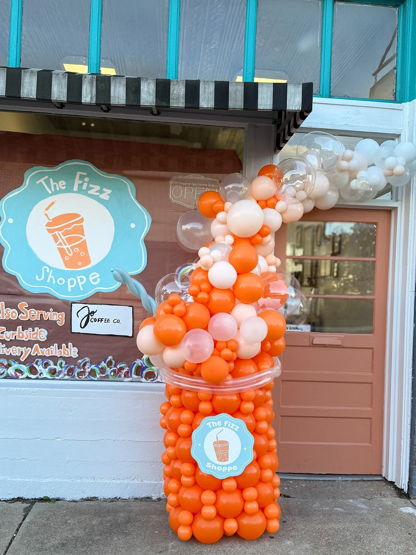 ✨Grand Opening Celebration✨
The Fizz Shoppe &bull; Willow Springs, MO 🥤🎉

When The Fizz Shoppe girls reached out about creating something show-stopping for their storefront debut, I was ALL in 🙌🏼 They mentioned wanting a fun soda bottle design to