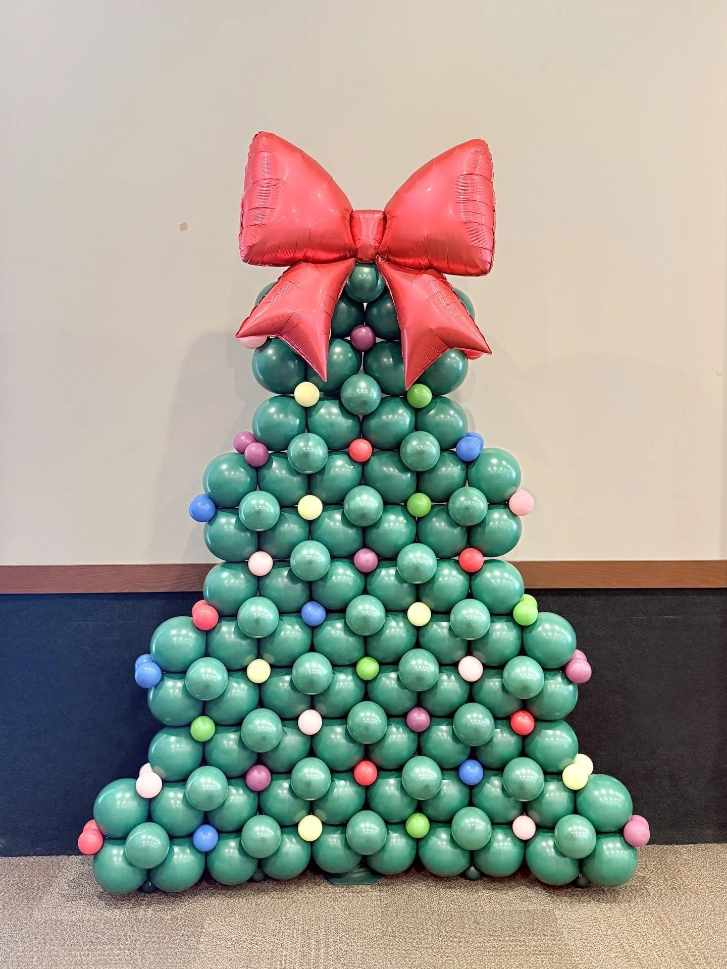 It&rsquo;s almost Christmas-which means my balloon season is slowing down and I&rsquo;ll be scrambling the next couple days to post all things &ldquo;festive&rdquo; before this season passes. 😅

I&rsquo;ve been incredibly blessed getting to work wit