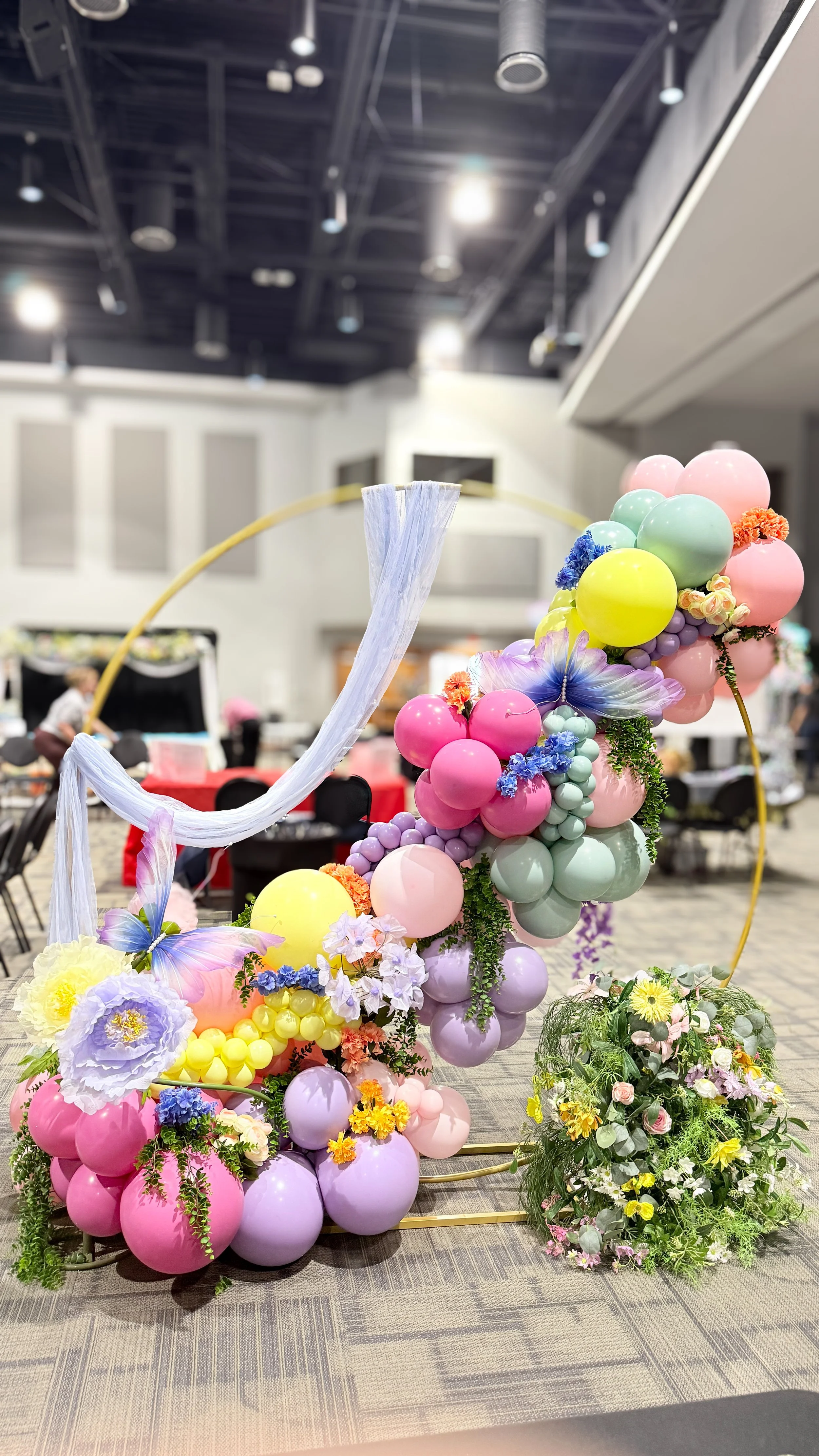 15ft Diagonal Hoop with Luxe Organic Garland with added florals 