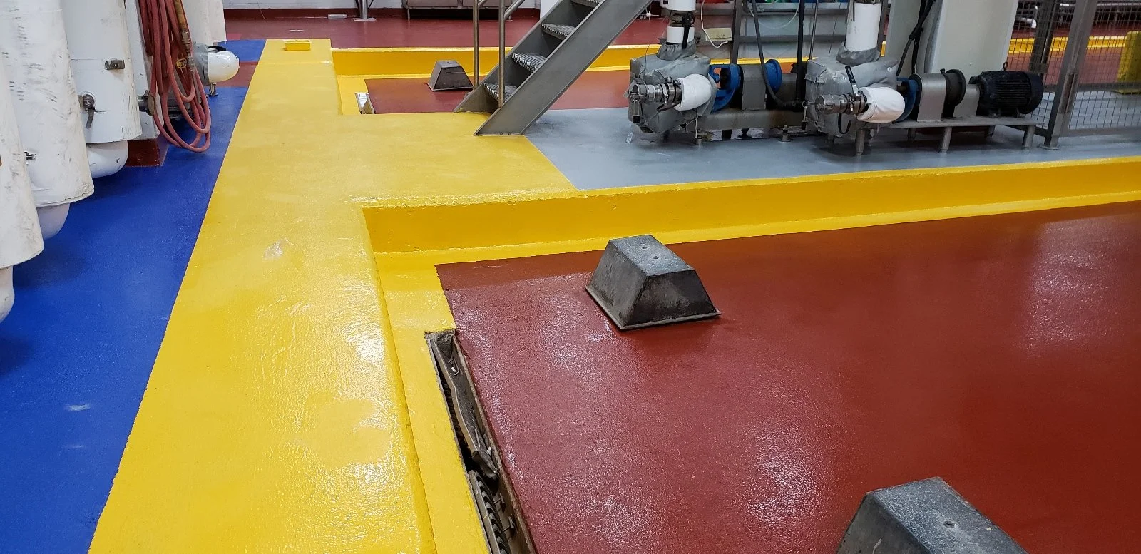 Food and Beverage Manufacturing Epoxy Floor Coating 5S Safety Striping Dock Area