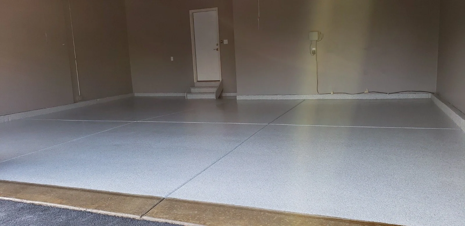 Epoxy Garage Floor Chip Floor Coating Decorative Residential Flooring
