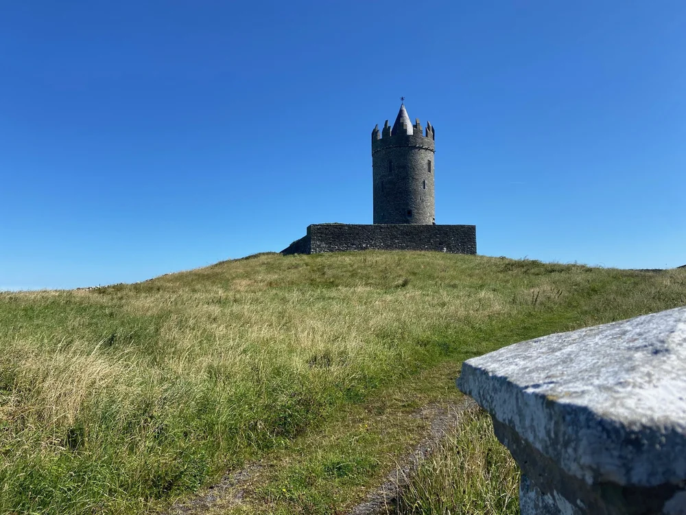 Doonagore castle 