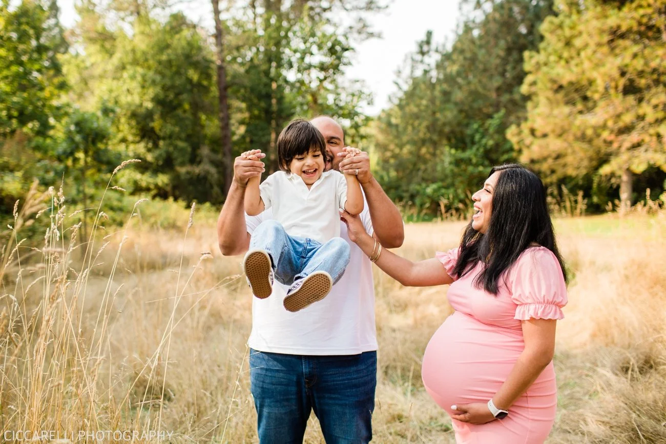 Revuelta Coleote Maternity | Discovery Park
