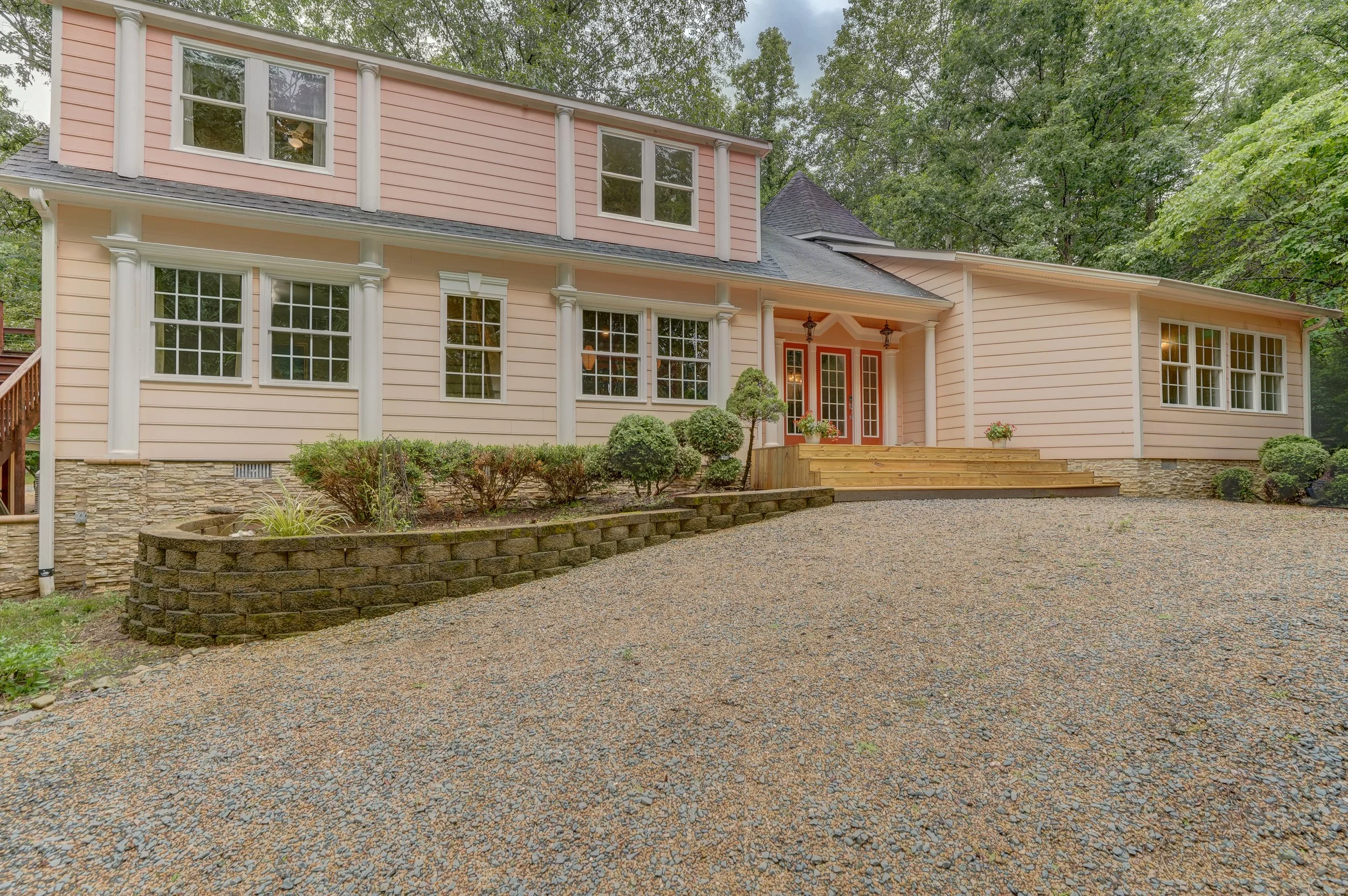 3044 Campbell Rd. Troy, VA 22974