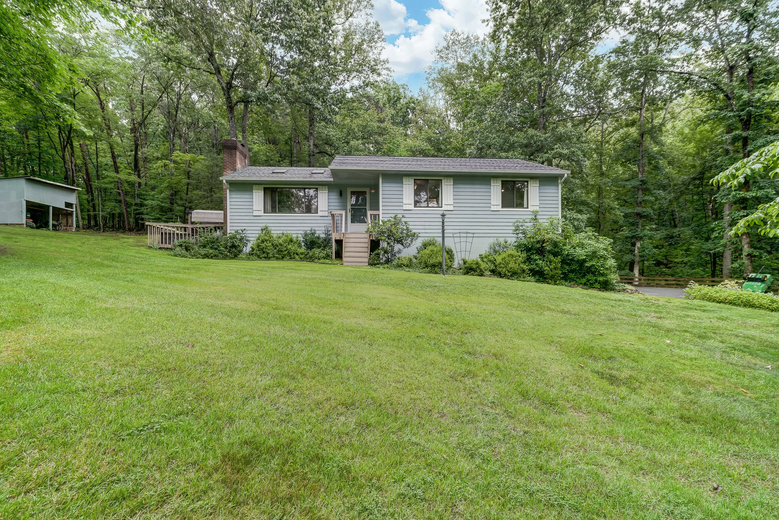 7160 Burnt Mountain Rd. Afton, VA 22920