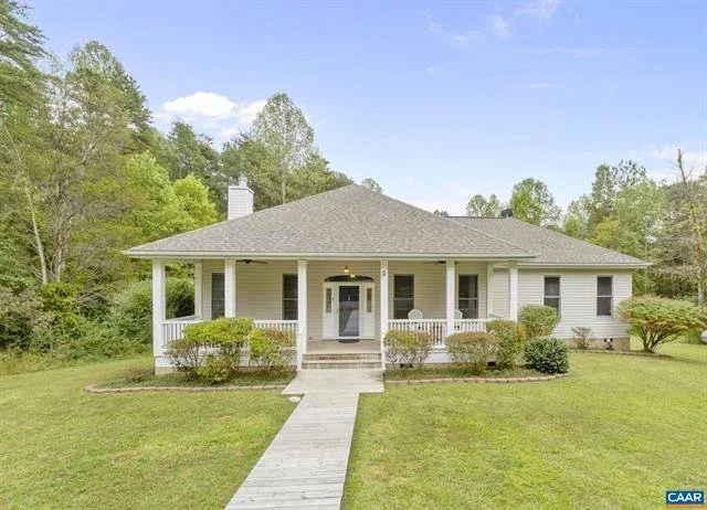 47 Holly Springs Rd Louisa, VA 23093