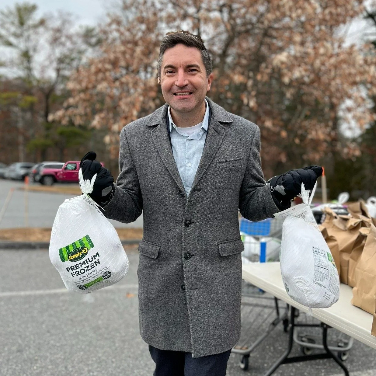 Thank you to all the volunteers who made this year&rsquo;s Ashland pre-Thanksgiving meal distribution possible! Your service and kindness make a real difference in our community.