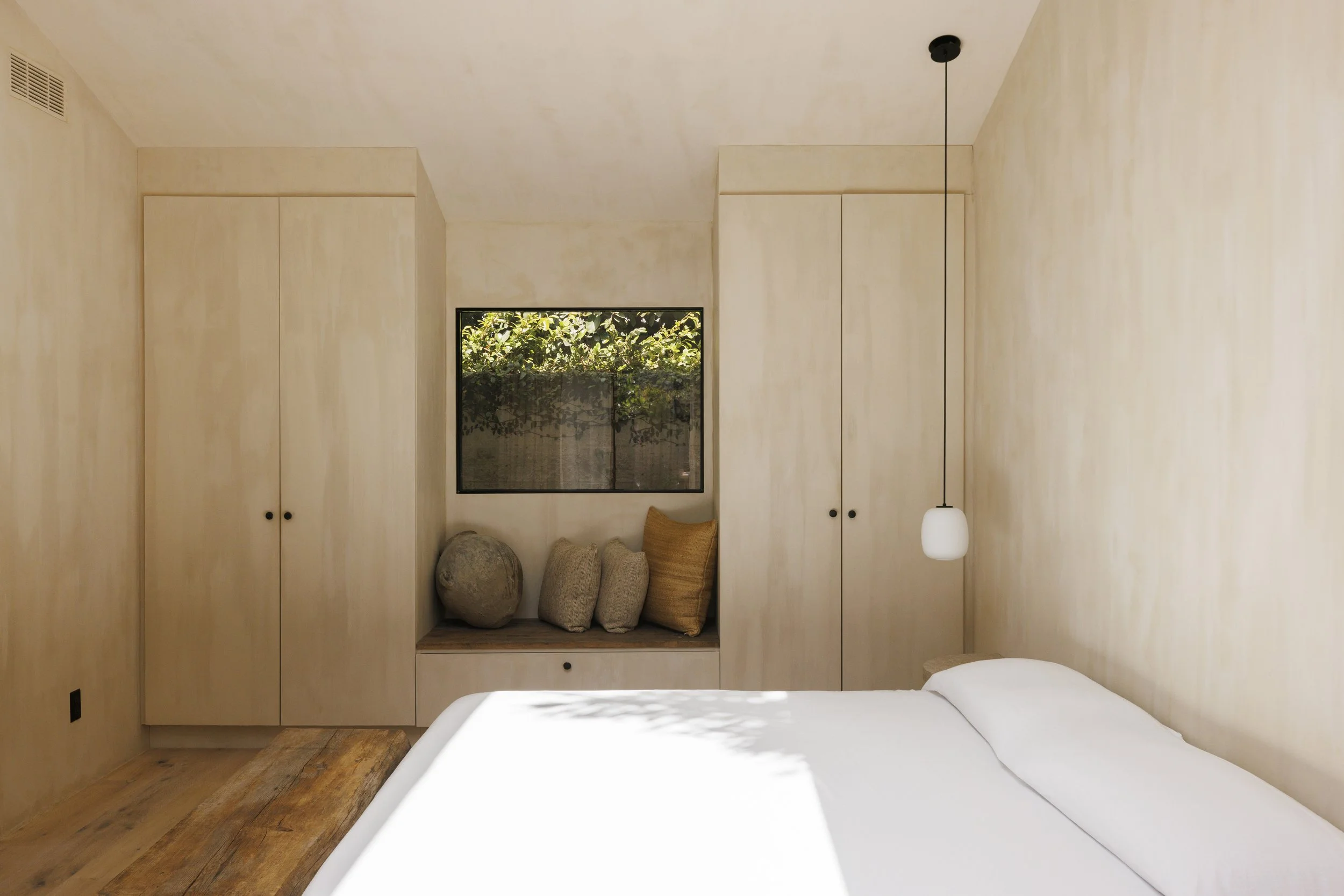 2900 Beach Ave - virtuallyherestudios.com-9.jpg