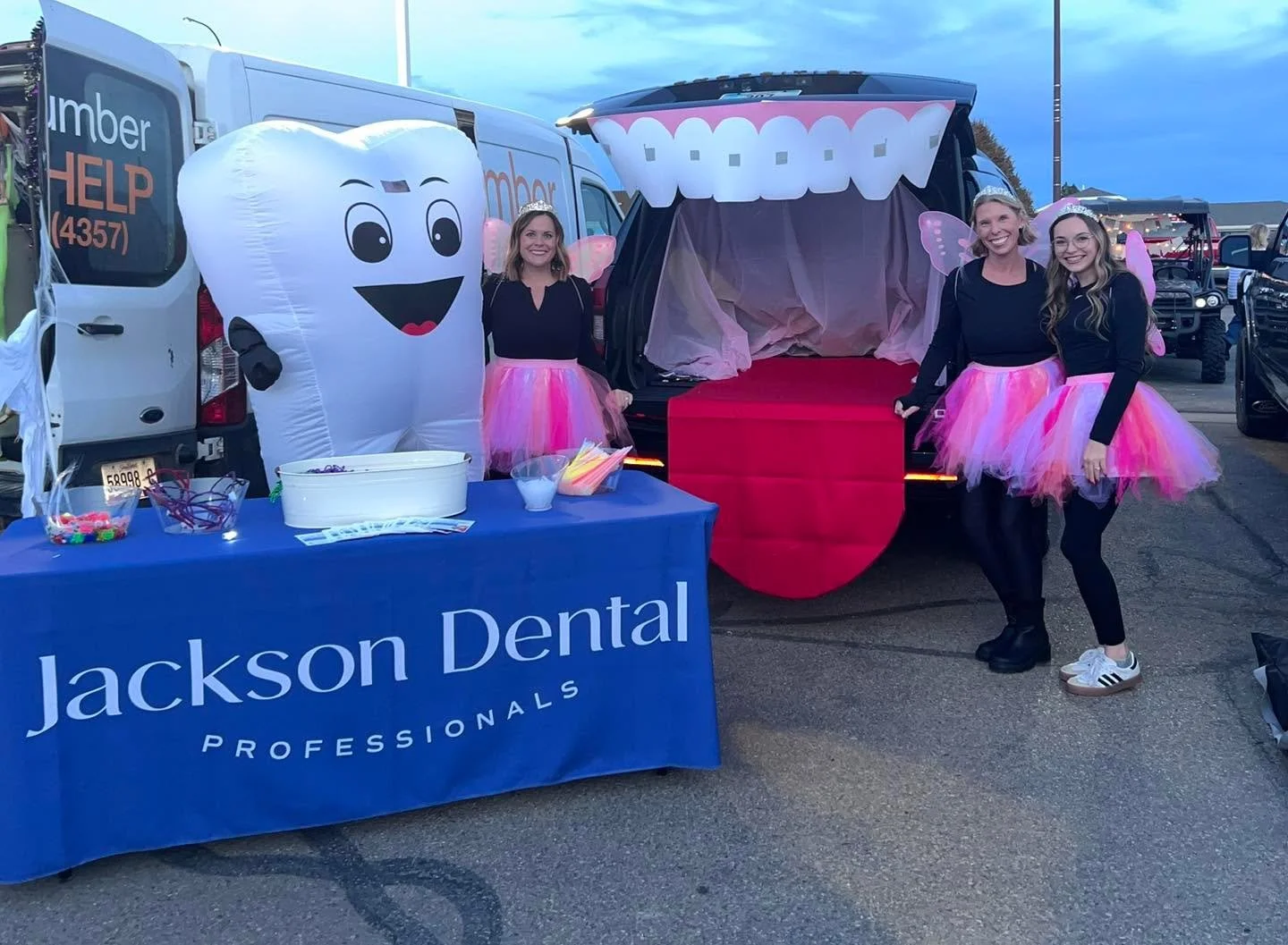 Our tooth fairies and one VERY big tooth had a blast at Trunk or Treat! 🎃🧚🦷 

We loved seeing all the costumes, smiles, and families who stopped by!

A big thank you to wareingmotorsbellefourche for hosting such a fun event for our community! 💙
