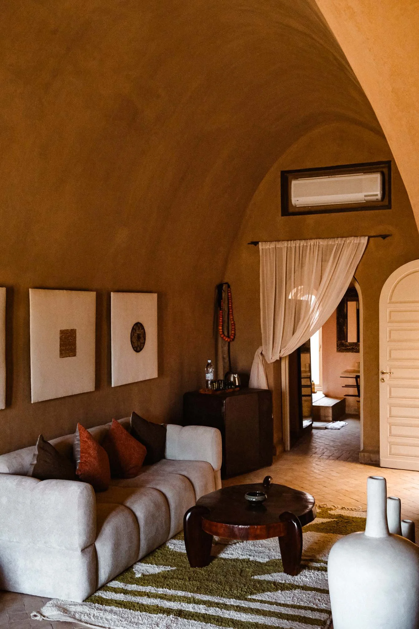 Room interior 4.jpg