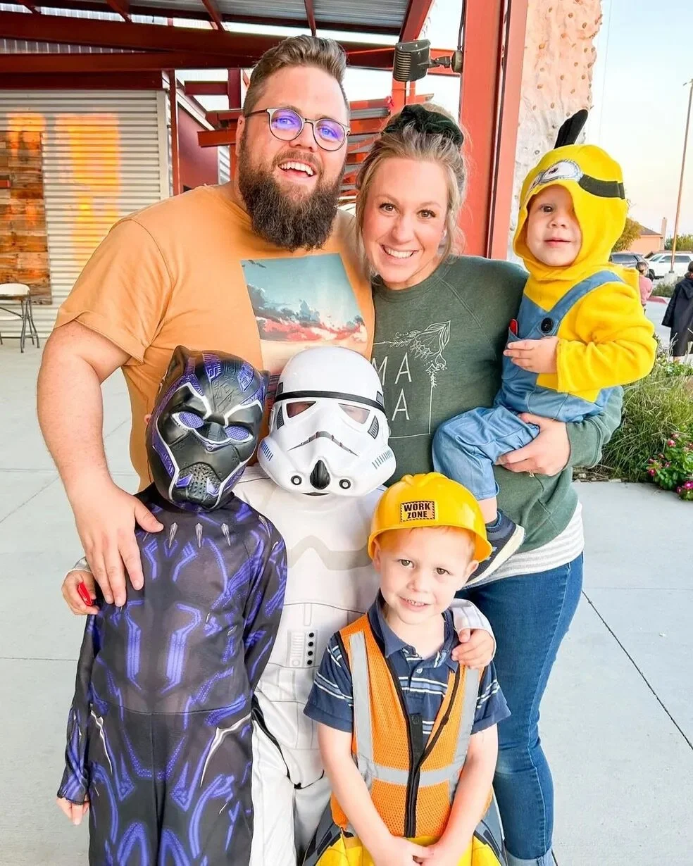 Danny Bolin, an affordable wedding DJ with his family in Fort Worth, Texas