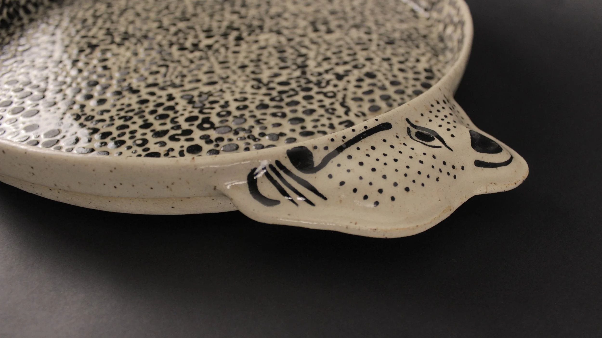 cream jaguar serving tray 2.JPG