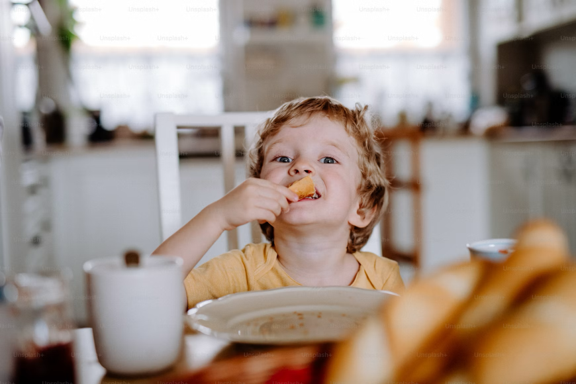 “L’alimentation sensible aux besoins” pour guider son enfant vers de saines habitudes alimentaires&nbsp;&nbsp;