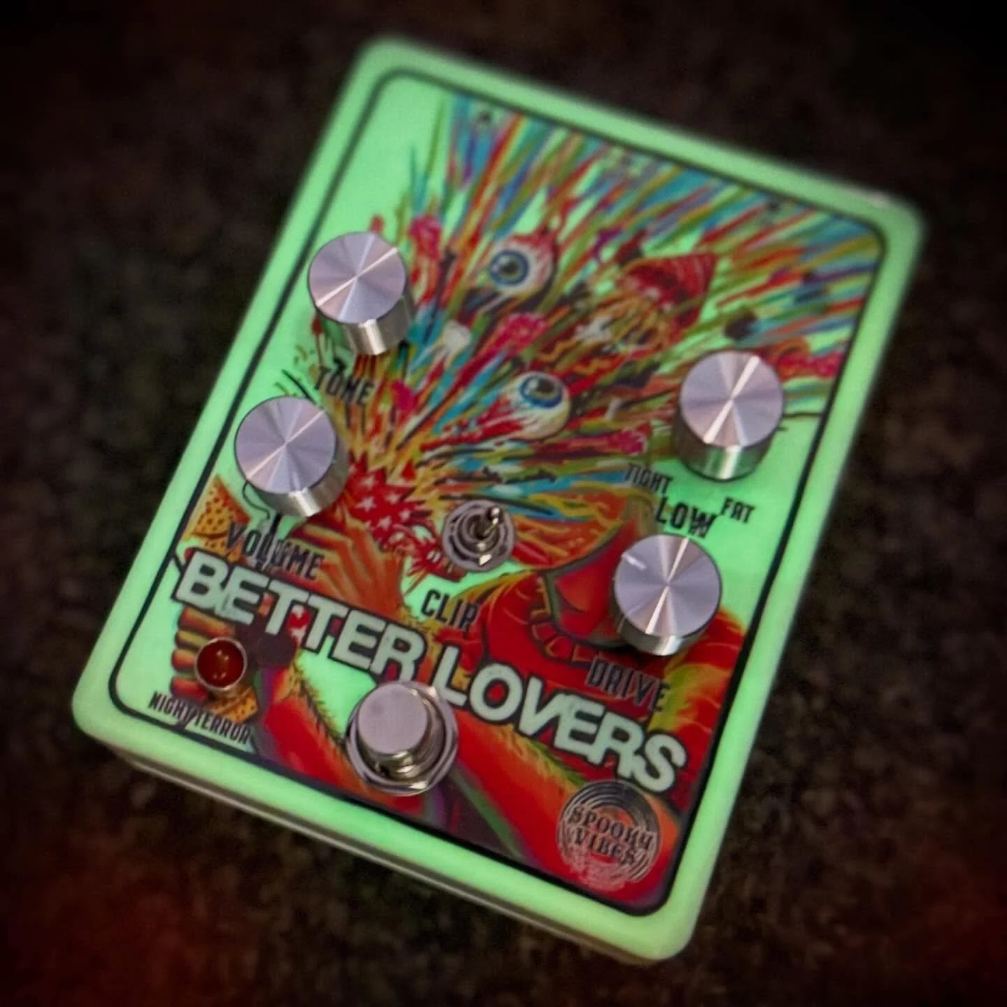 🎃🎃🎃 Surprise run of the Gruesome Glow @betterloversband Night Terrors along with a small amount of special acid etched standard artwork variants by @acidrainpedalworks. These will be available HALLOWEEN at noon PST. They will likely sell out quick