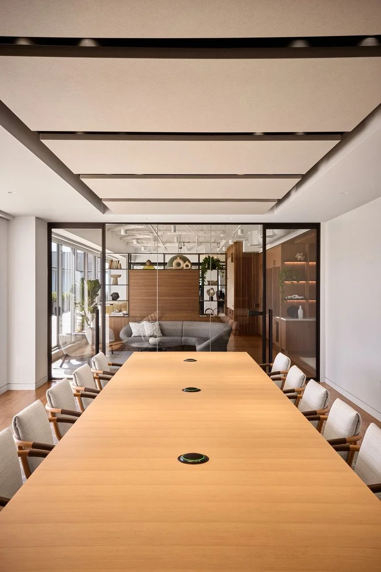 44168_One_Front_N8_medium.jpg