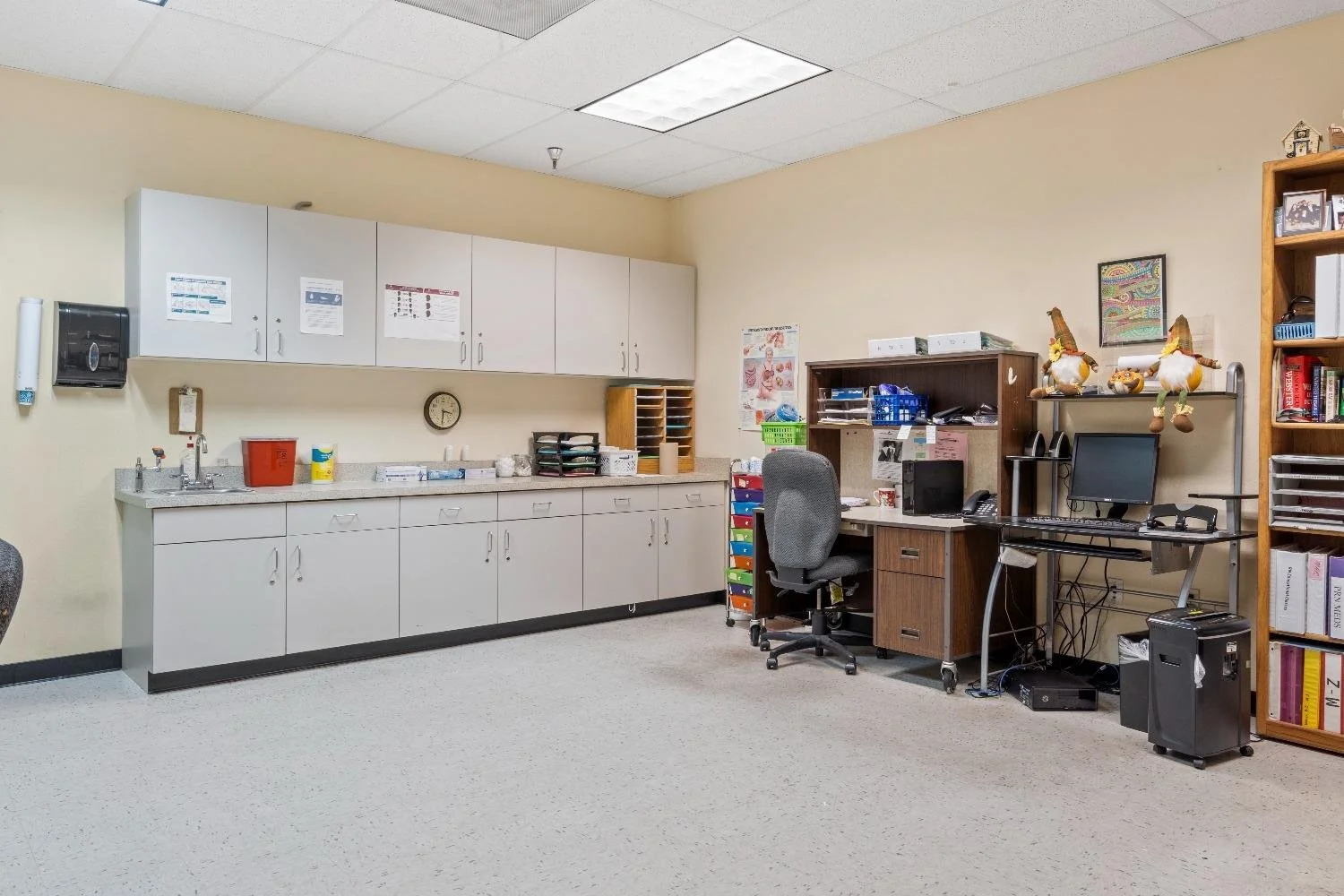 1052-office.jpg