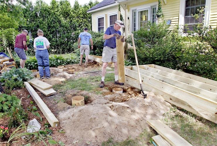 Keene Sentinel: Habitat for Humanity builds wheelchair ramp for Keene man