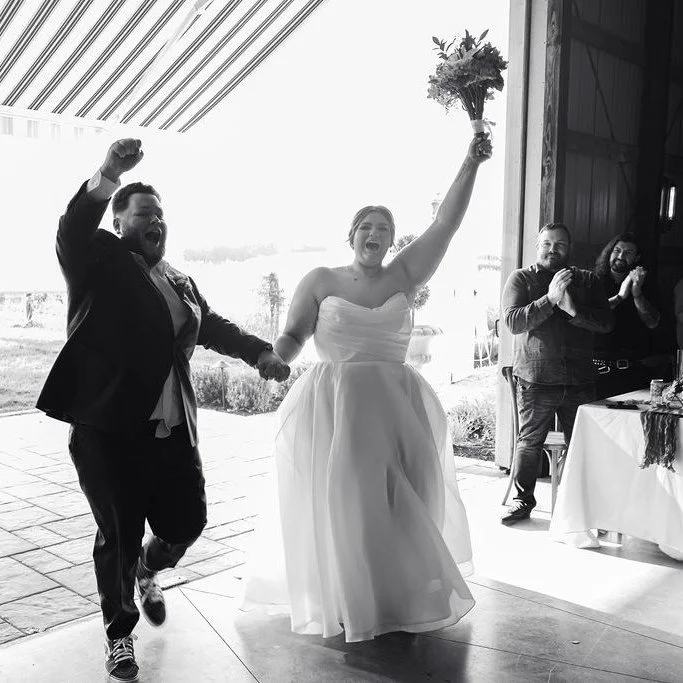 R + A really knew how to bring the party!

Unforgettable energy, nonstop laughs, and a celebration to remember.

Wedding Day Vendors
Photographer: Lauren Blake Photography
Venue: @aspenandalston
Food Truck: @smashbuddiesburgers
DJ: @turnupcolumbus
Ma