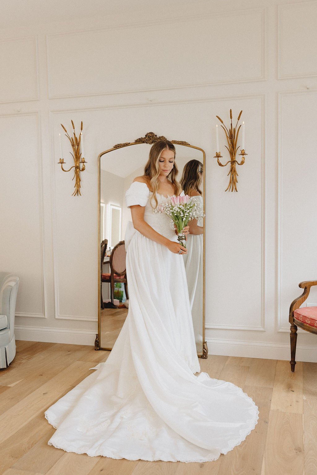 Bridal portraits inside Aspen & Alston bridal suite near Columbus Ohio
