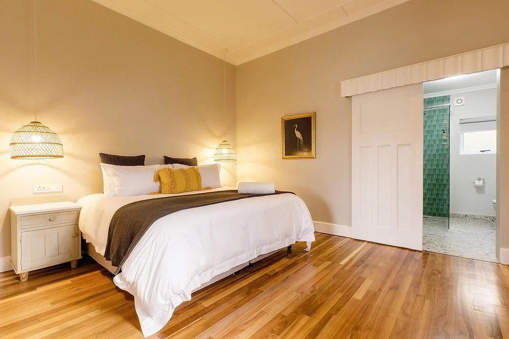 23_Interiors,-Social-media-content-and-Marketing-images-for-Water-View-Villas-in-Knysna.jpg