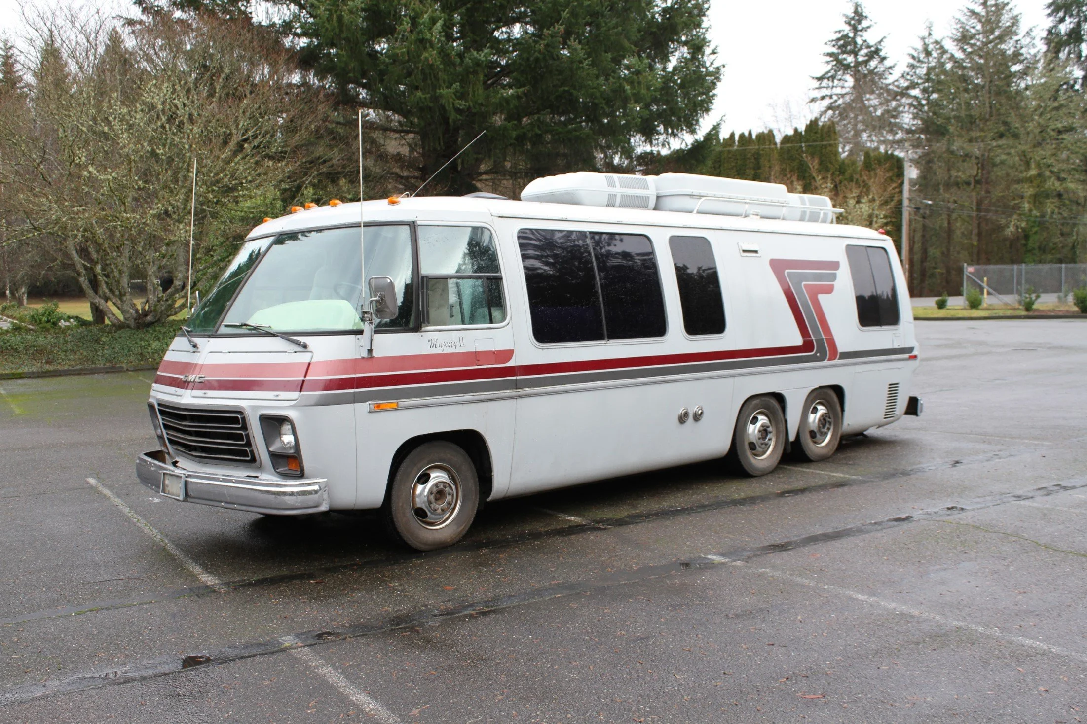 1976 GMC Motorhome — Cosmopolitan Motors LLC