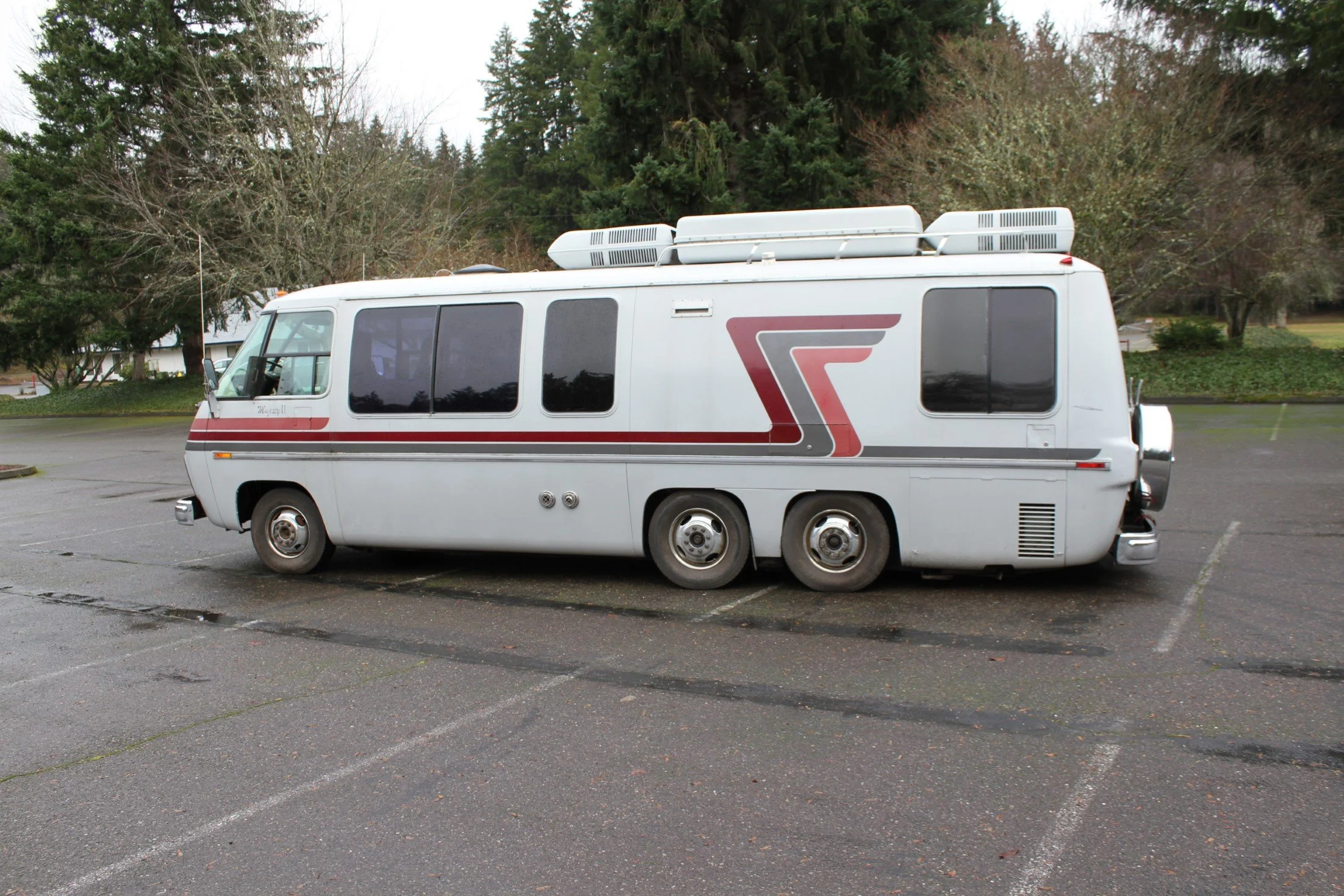 1976 GMC Motorhome — Cosmopolitan Motors LLC