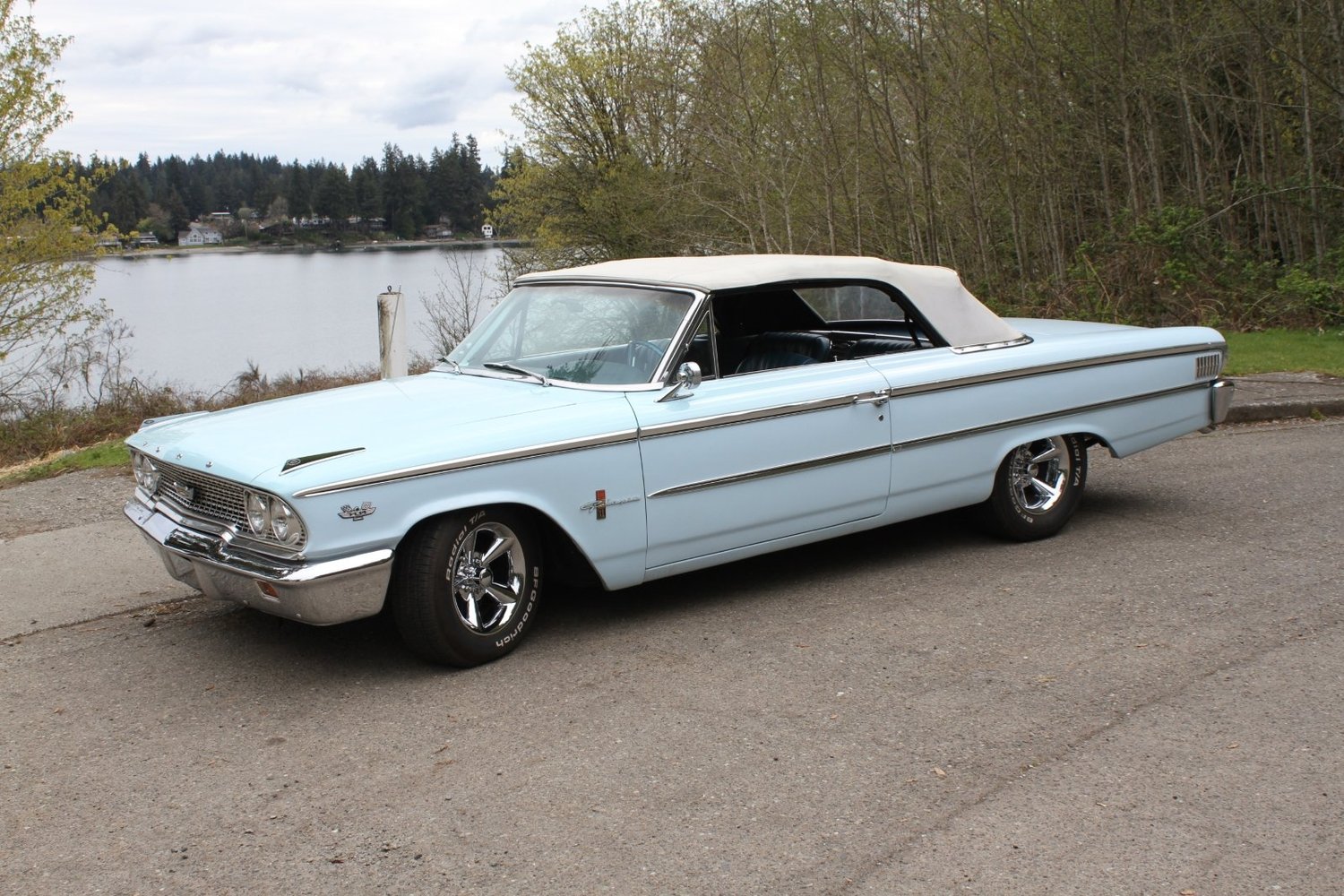 1963 Ford Galaxie 500XL Convertible — Cosmopolitan Motors LLC