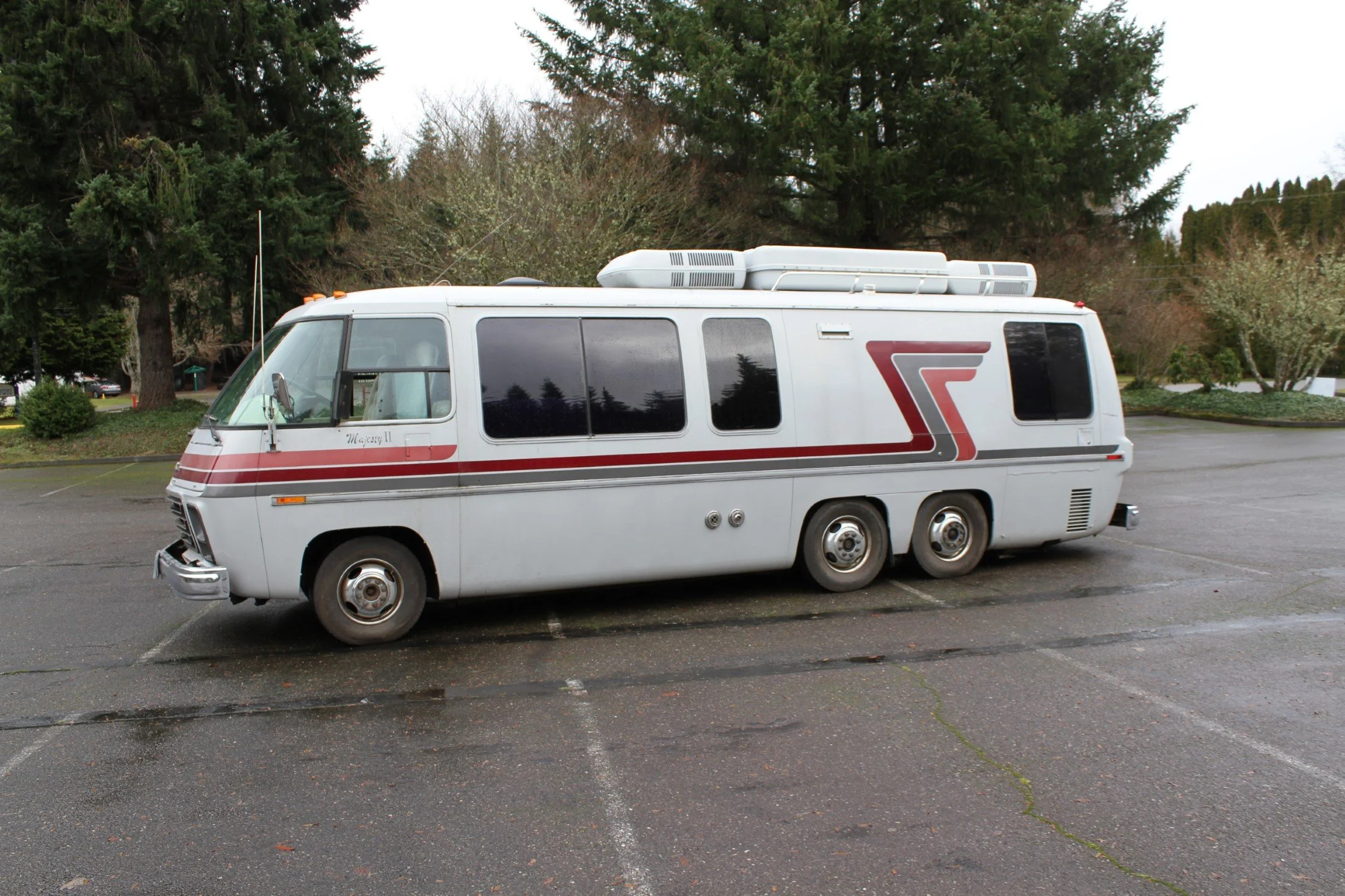 1976 GMC Motorhome — Cosmopolitan Motors LLC