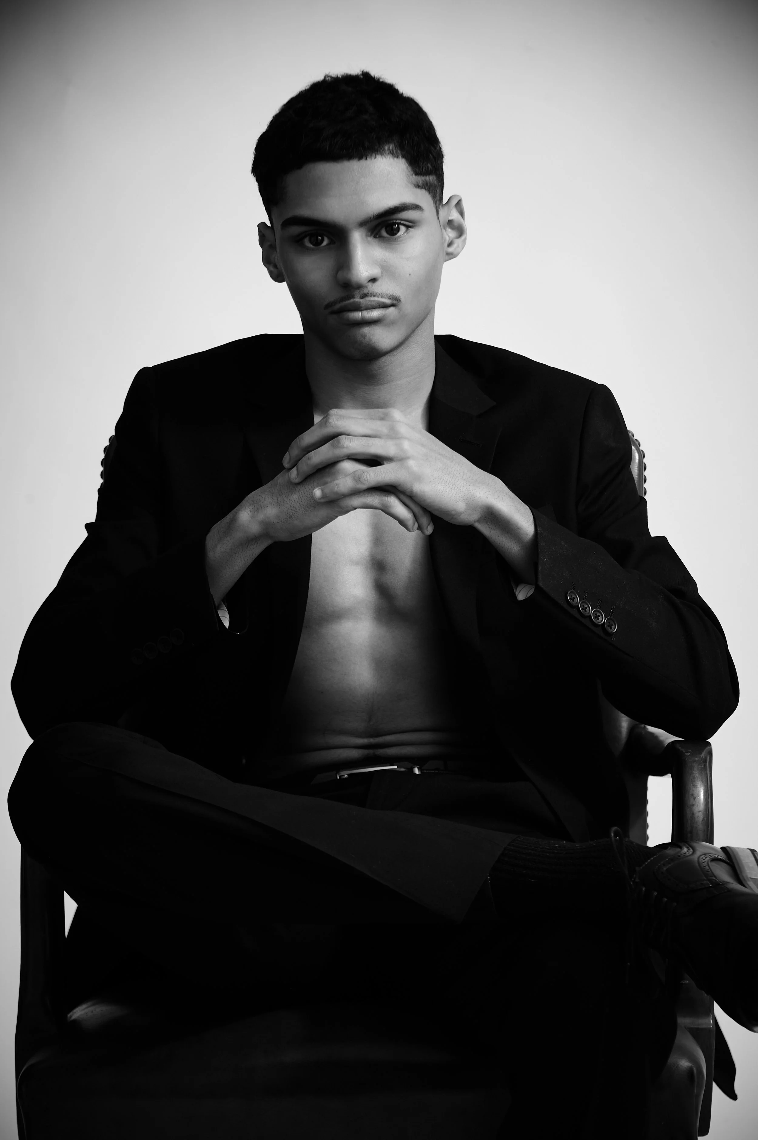 Isaiah Brown_look 1_000063.jpg