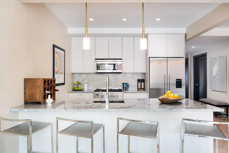 Modern Kitchen Remodel by MAX SPACE Design and Decor project photo