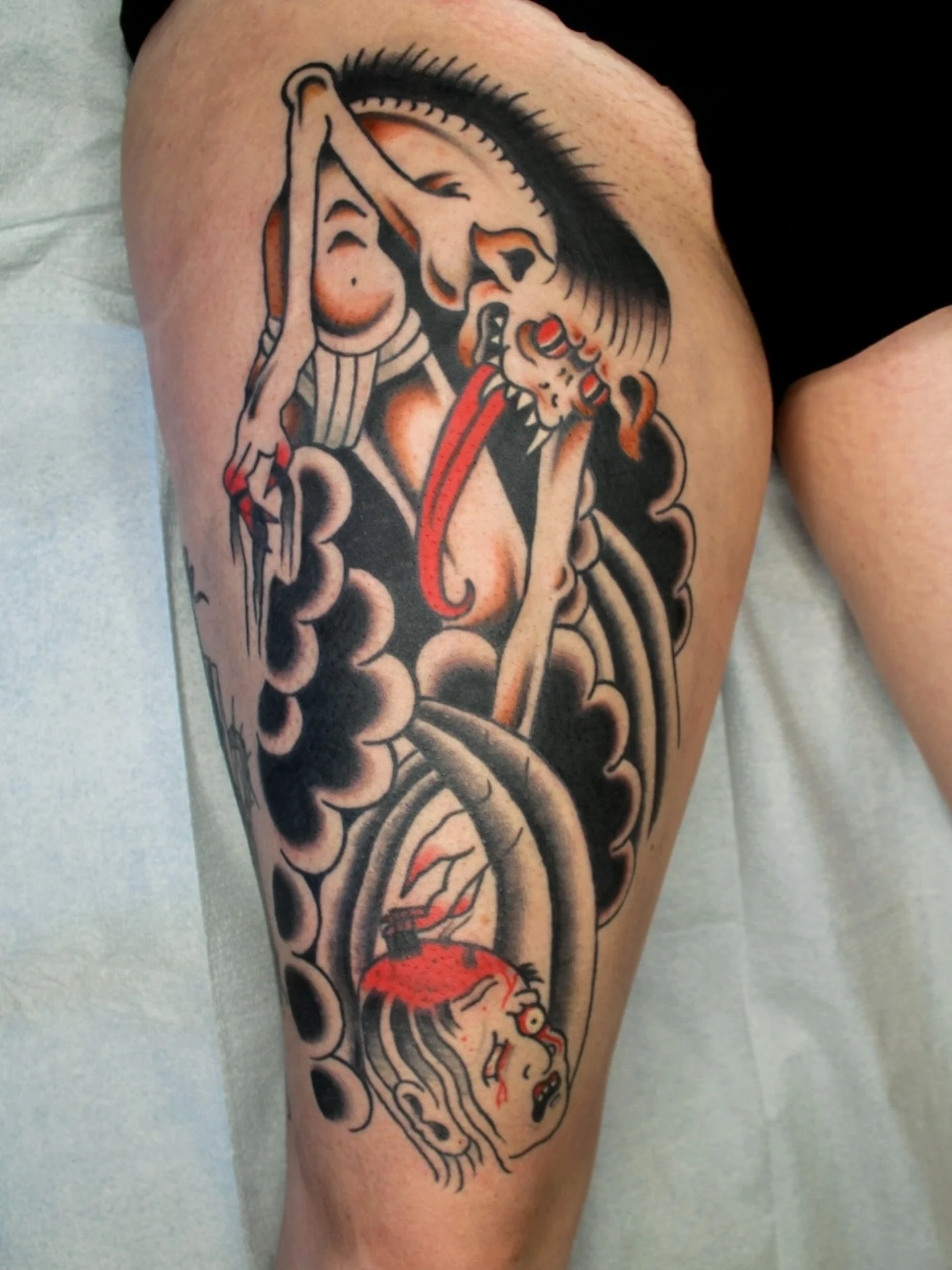 Cassie came by for a touch-up on this Akaname yōkai piece we did last year! 🩸💥

Akaname are small, goblin-like creatures from Japanese folklore said to haunt dirty homes and public baths&mdash;feeding on hair, grease, and grime.

kehrmietattoos.com