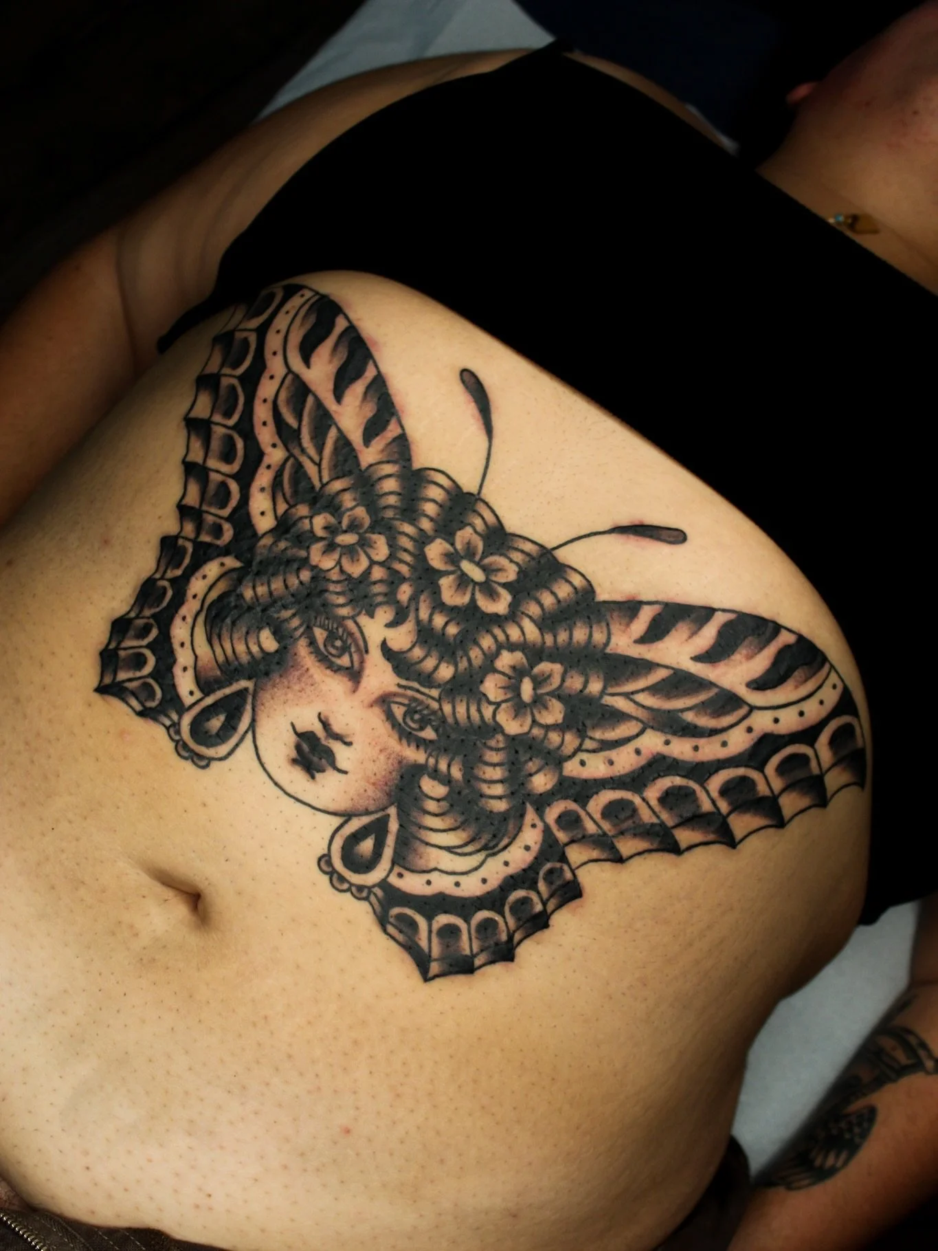 One of the craziest years yet, but I&rsquo;m ending it on a high note. Thankful for the changes that led me to @warhorsetattoo &mdash; I&rsquo;m so incredibly grateful to be here alongside such an amazing team. Love you all!! 

And much love to my ex