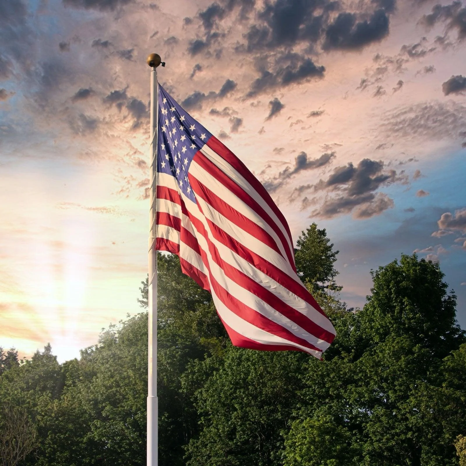 Today, we remember and honor the brave men and women who made the ultimate sacrifice for our freedom, as well as those who continue to serve our country today. 🇺🇸
Thank you for your courage, your selflessness, and your dedication. We are forever gr