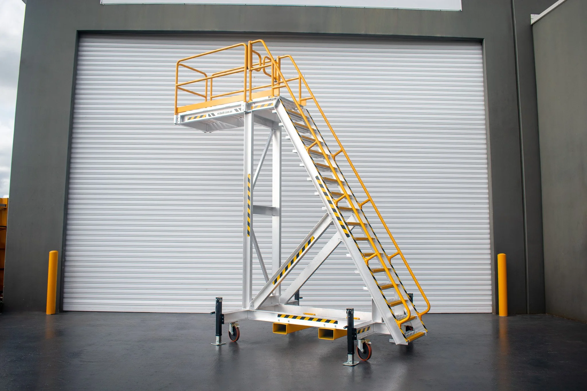 Rear Cab Access 1.jpg