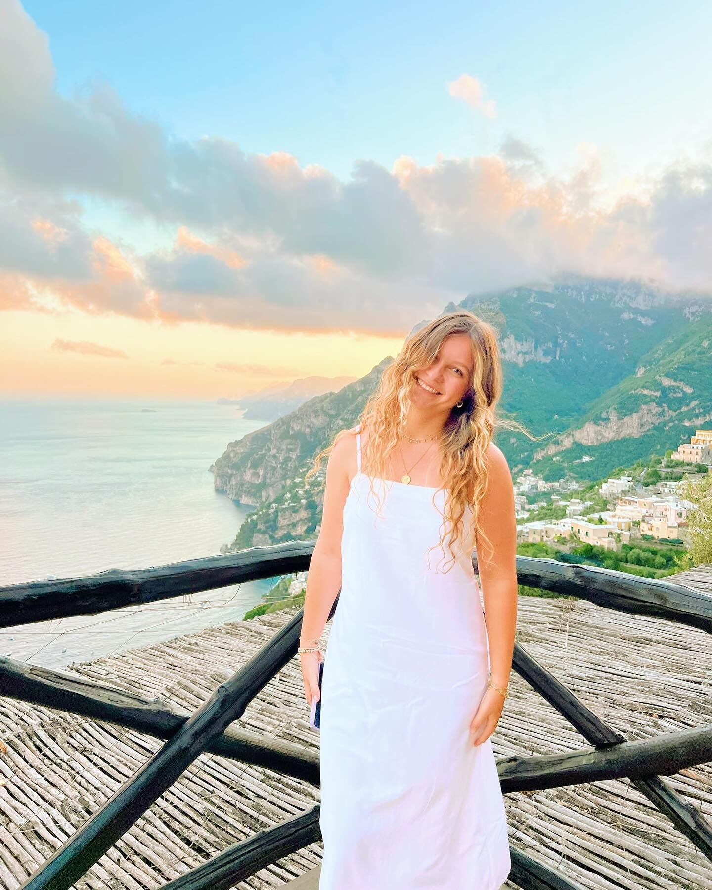 The best day of the week #thinkthetathursday☀️💛 Hear from our sister Sara on why she thought theta!!✨ ✨

&ldquo;Thinking Theta has easily been one of the sweetest college decisions I have made. I thought Theta and continue to think Theta for the aut