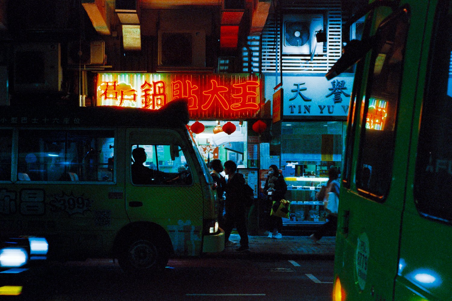 2024-02-22_Hong-kong_street-photography_32.jpg