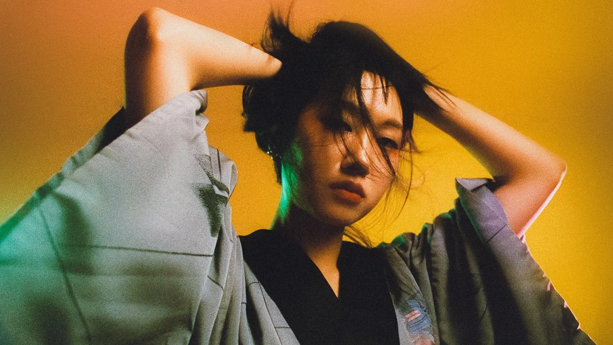 Artistic_portrait_MotionBlur_Studio_Seoul_NikonFE2_HarmanPhoenix_-2.jpg