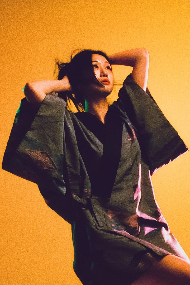 Artistic_portrait_MotionBlur_Studio_Seoul_NikonFE2_HarmanPhoenix_-7.jpg
